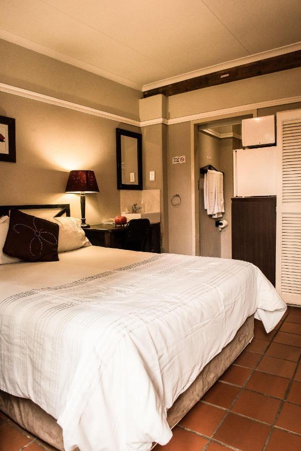 Oxnead Guesthouse Pretoria Exterior photo